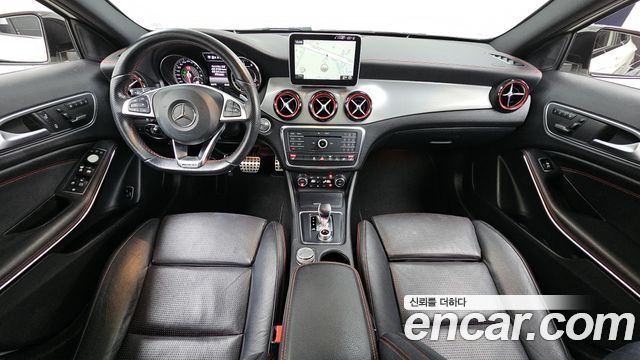 Mercedes-Benz GLA-Class GLA45 AMG 4MATIC