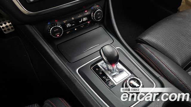 Mercedes-Benz GLA-Class GLA45 AMG 4MATIC