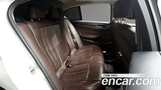 BMW 5-Series 520d Luxury Plus