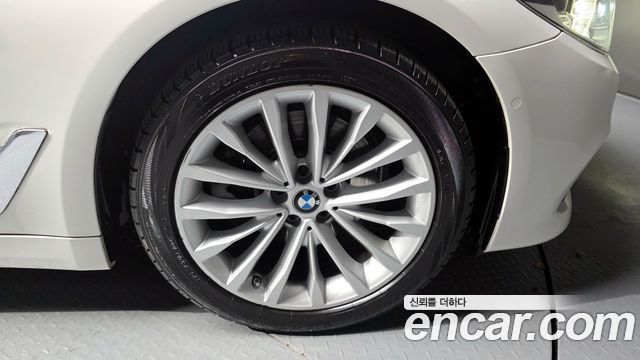 BMW 5-Series 520d Luxury Plus