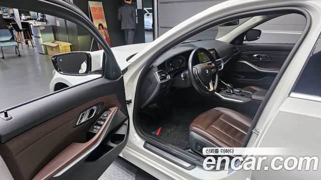 BMW 3-Series 320d xDrive Luxury