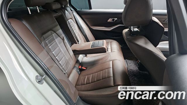 BMW 3-Series 320d xDrive Luxury