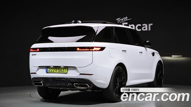 Land Rover Range Rover Sport P550E Dynamic HSE