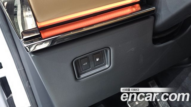 Land Rover Range Rover Sport P550E Dynamic HSE
