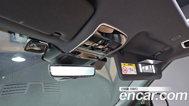Land Rover Range Rover Sport P550E Dynamic HSE