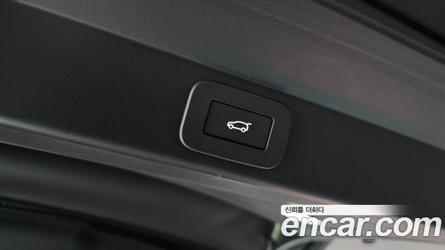 Land Rover Range Rover Sport P550E Dynamic HSE
