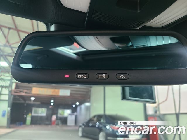 Mercedes-Benz E-Class E220 Bluetec Avantgarde