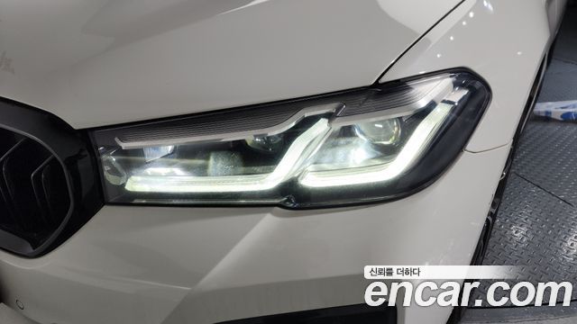 BMW 5-Series 530i M Sport Package