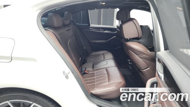 BMW 5-Series 530i M Sport Package