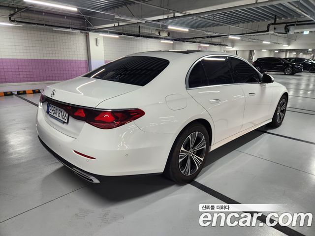Mercedes-Benz E-Class E200 Avantgarde