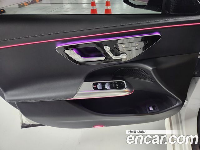 Mercedes-Benz E-Class E200 Avantgarde