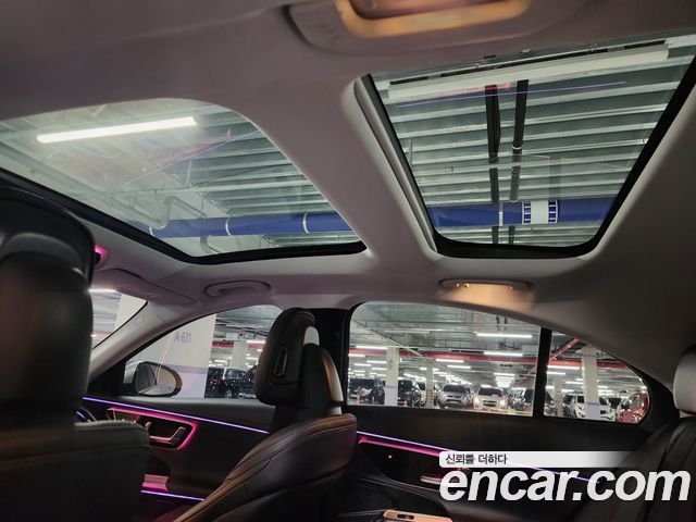 Mercedes-Benz E-Class E200 Avantgarde