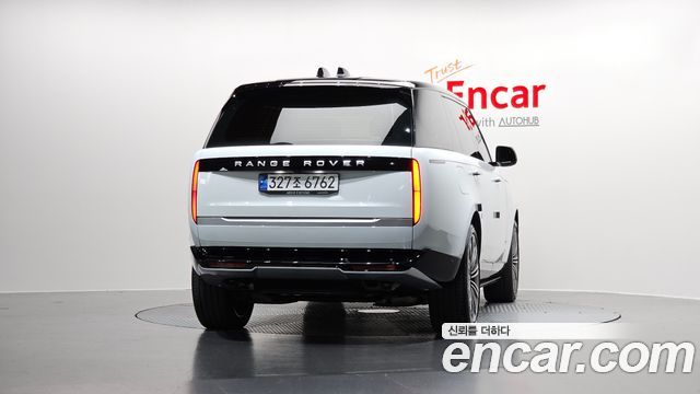 Land Rover Range Rover P530 Autobiography Long Wheel Base