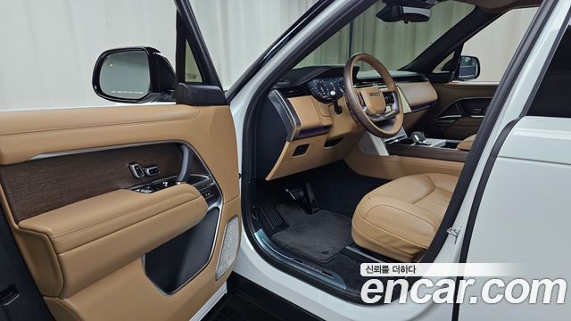 Land Rover Range Rover P530 Autobiography Long Wheel Base