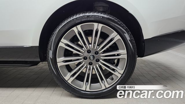 Land Rover Range Rover P530 Autobiography Long Wheel Base