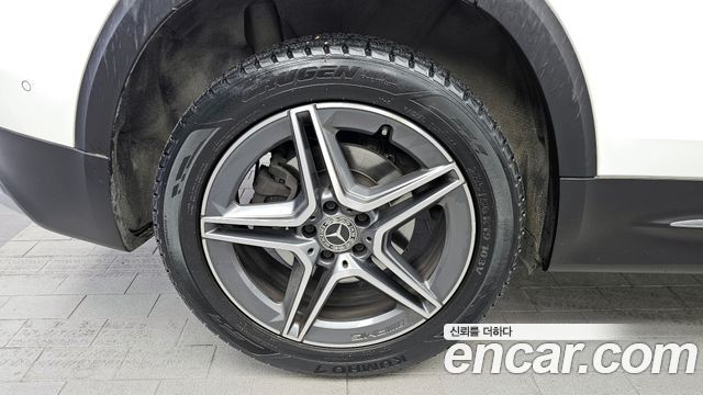 Mercedes-Benz GLB-Class GLB250 4MATIC