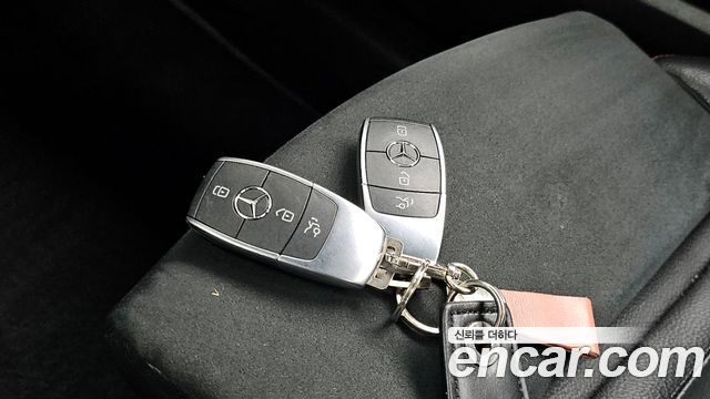 Mercedes-Benz GLB-Class GLB250 4MATIC