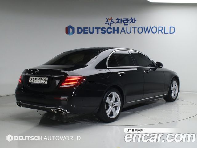 Mercedes-Benz E-Class E200 Avantgarde