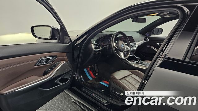 BMW 3-Series 330i M Sport