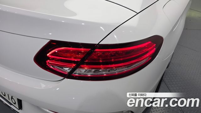 Mercedes-Benz C-Class C200 Cabriolet