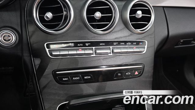 Mercedes-Benz C-Class C200 Cabriolet