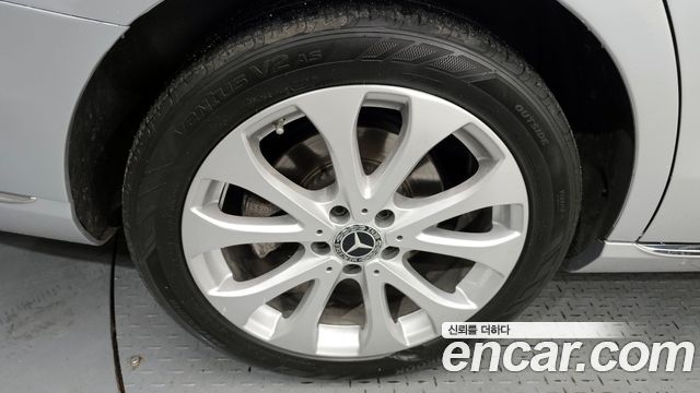 Mercedes-Benz E-Class E300 Exclusive