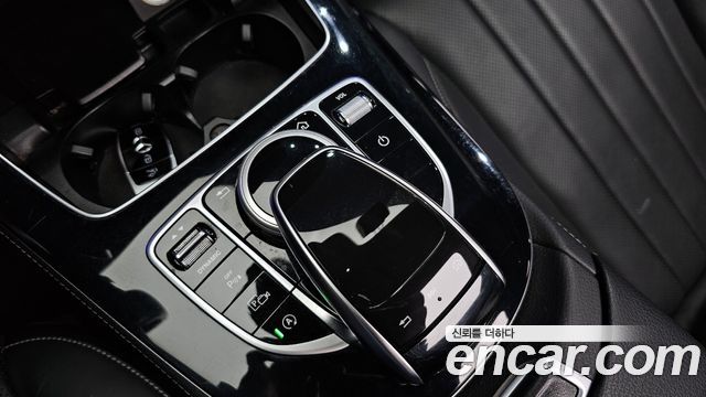 Mercedes-Benz E-Class E300 Exclusive