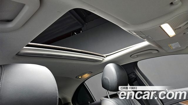 Mercedes-Benz E-Class E300 Exclusive