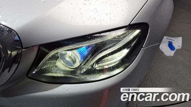 Mercedes-Benz E-Class E300 Exclusive
