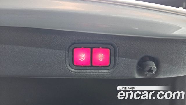 Mercedes-Benz E-Class E300 Exclusive