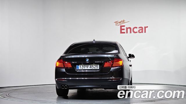BMW 5-Series 520d xDrive Luxury Plus