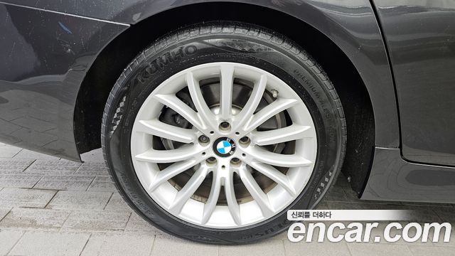 BMW 5-Series 520d xDrive Luxury Plus