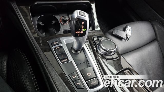 BMW 5-Series 520d xDrive Luxury Plus