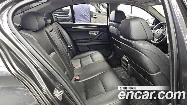 BMW 5-Series 520d xDrive Luxury Plus