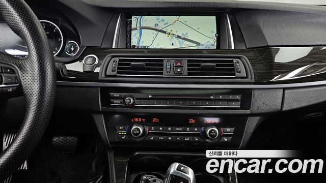 BMW 5-Series 520d xDrive Luxury Plus