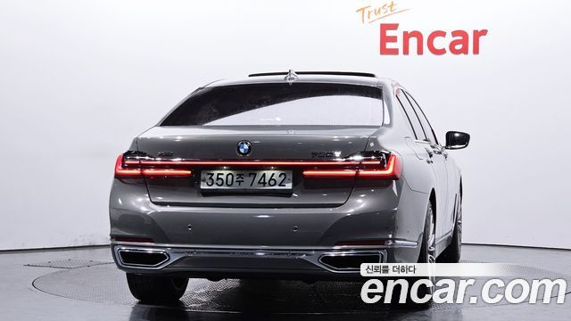 BMW 7-Series 730d xDrive Design Pure Excellence