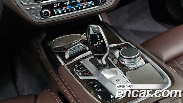 BMW 7-Series 730d xDrive Design Pure Excellence