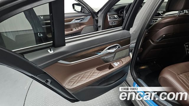 BMW 7-Series 730d xDrive Design Pure Excellence