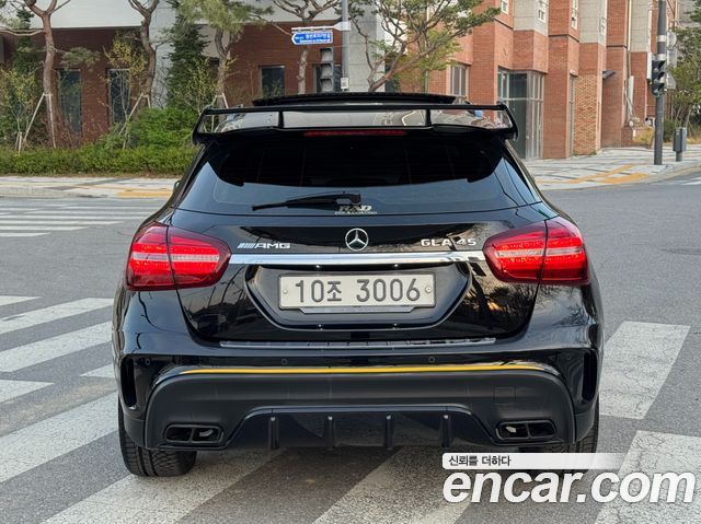Mercedes-Benz GLA-Class GLA45 AMG 4MATIC 50th Edition