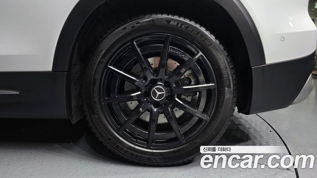 Mercedes-Benz GLB-Class AMG GLB35 4MATIC