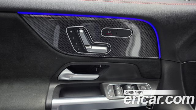 Mercedes-Benz GLB-Class AMG GLB35 4MATIC