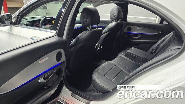 Mercedes-Benz E-Class E200 Avantgarde
