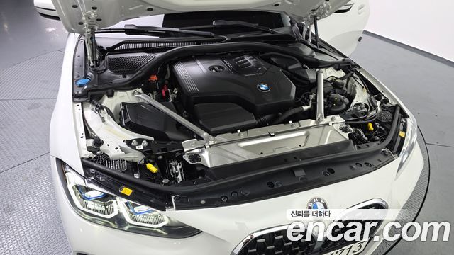 BMW 4-Series 420i M Sport Performance Coupe