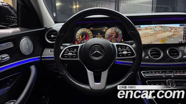 Mercedes-Benz E-Class E300 4MATIC Avnatgarde