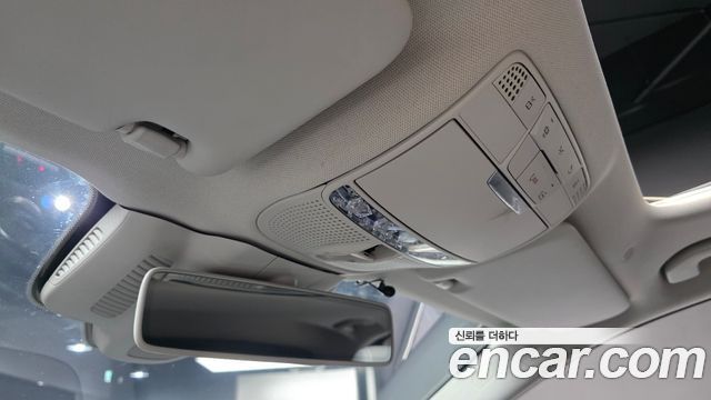 Mercedes-Benz E-Class E300 4MATIC Avnatgarde