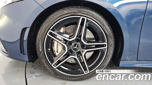 Mercedes-Benz A-Class AMG A35 4MATIC Sedan