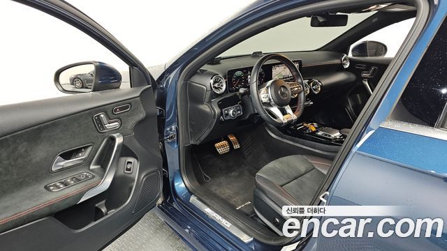 Mercedes-Benz A-Class AMG A35 4MATIC Sedan