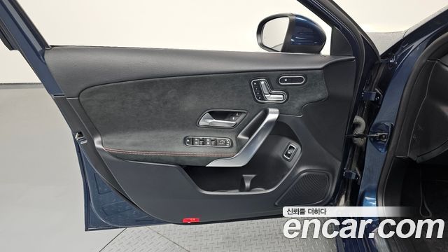 Mercedes-Benz A-Class AMG A35 4MATIC Sedan