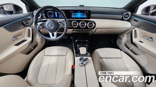 Mercedes-Benz A-Class A220 Hatchback