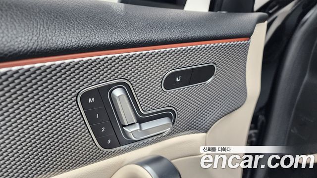 Mercedes-Benz A-Class A220 Hatchback